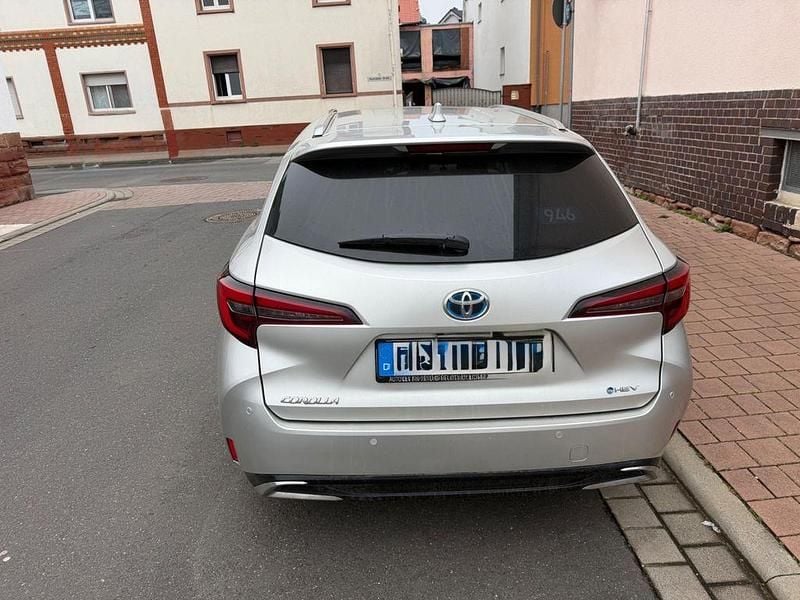 Gebraucht Toyota Corolla 196 PS (144 kW) 2025 Silber Kombi