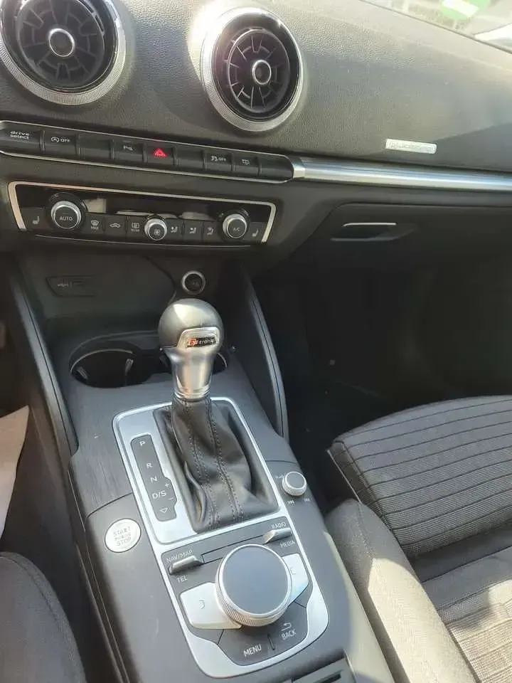 Gebraucht Audi A3 Sport 184 PS (135 kW) 2017 Monsungrau metallic Limousine