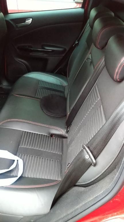 Gebraucht Alfa Romeo Giulietta 120 PS (88 kW) 2012 Rot Kleinwagen