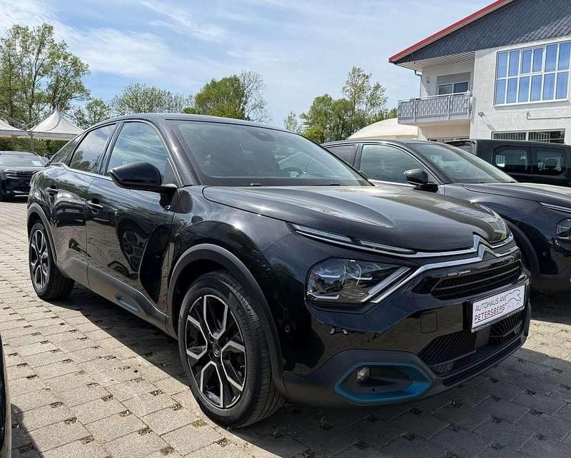 Gebraucht Citroën C4 Shine 136 PS (100 kW) 2022 Lackierung schwarz perla nera/ Limousine