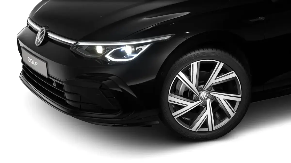 Gebraucht VW Golf VIII R-line 150 PS (110 kW) 2024 Schwarz Limousine
