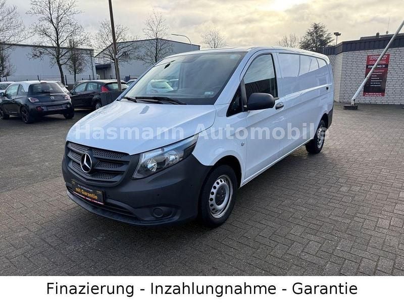 Weiß Gebraucht 2023 Mercedes Vito Van | 28.999 € (Superpreis) - Bild 1/4