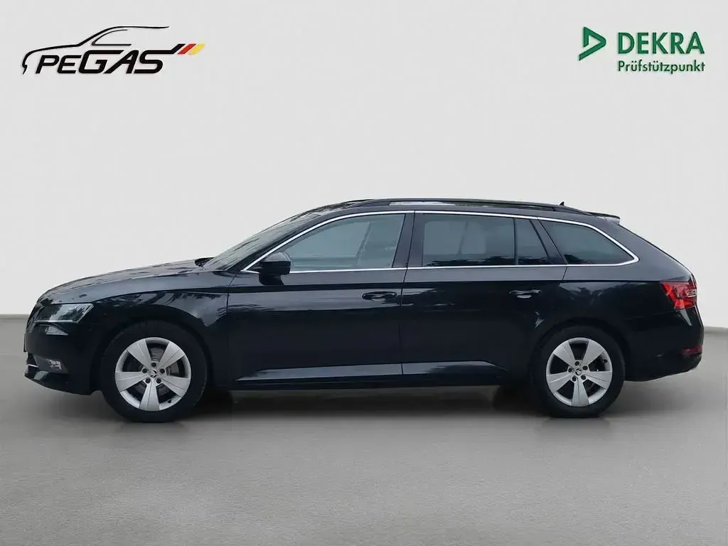 Gebraucht Skoda Superb Ambition 179 PS (131 kW) 2018 Schwarz Limousine