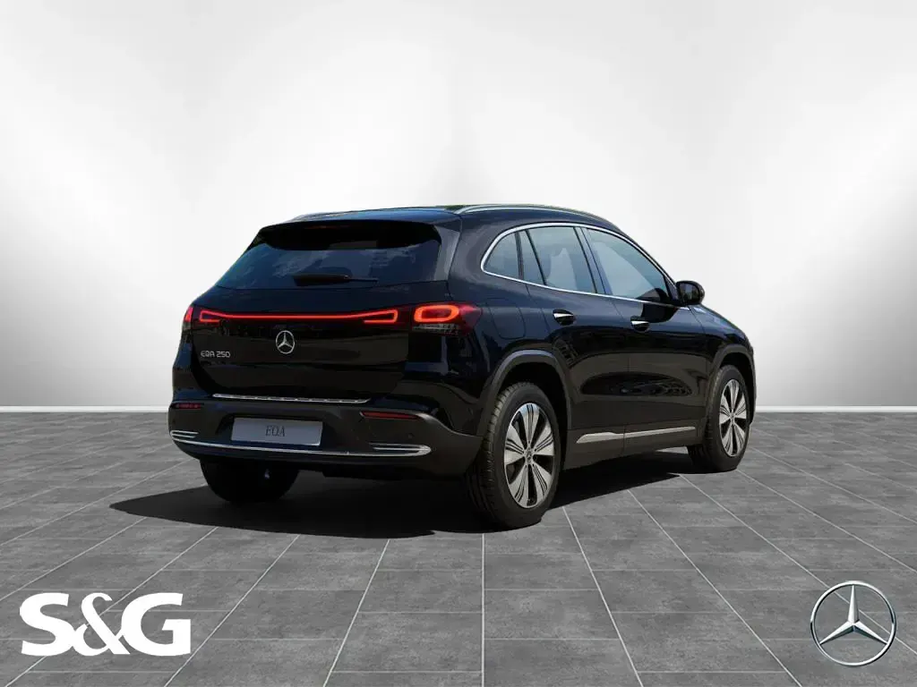 Gebraucht Mercedes EQA250 Progressive 139 kW (190 PS) 2022 Schwarz SUV