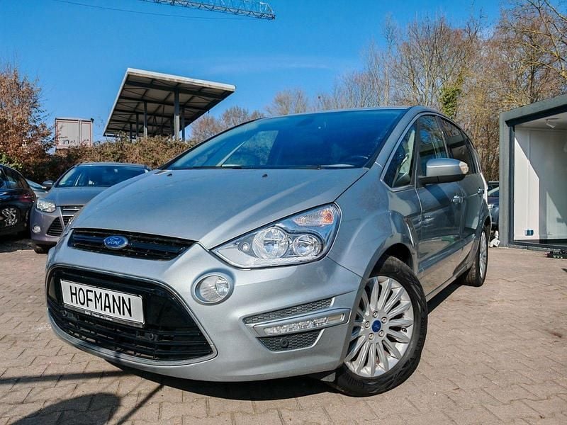 Gebraucht Ford S-MAX Titanium 163 PS (119 kW) 2014 Grau Van / Kleinbus
