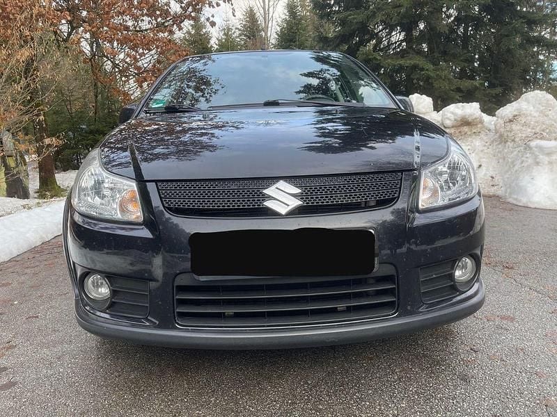 Gebraucht Suzuki SX4 Club 99 PS (72 kW) 2009 Schwarz Limousine