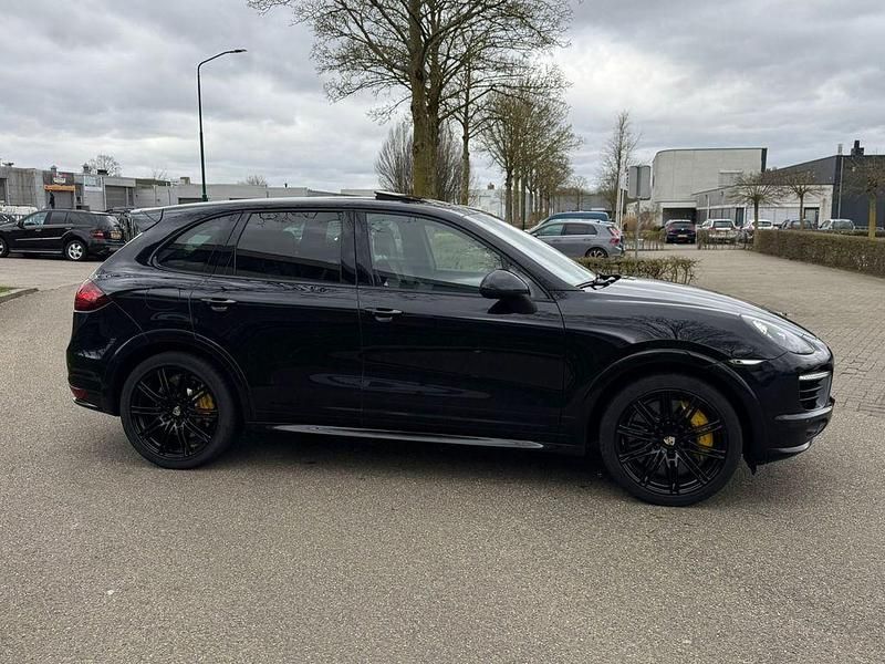 Gebraucht Porsche Cayenne 420 PS (308 kW) 2012 Schwarz SUV