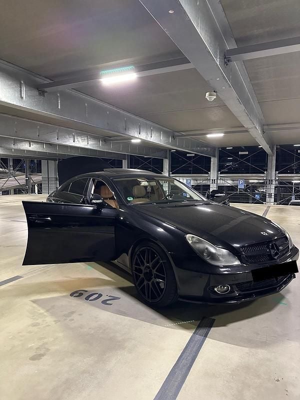 Gebraucht 2008 Mercedes CLS500 Coupé | 8.200 € - Bild 1/4