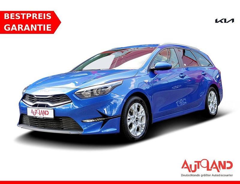Blau Gebraucht 2023 Kia Ceed Sportswagon 2 Kombi | 20.890 € (Fairer Preis) - Bild 1/4