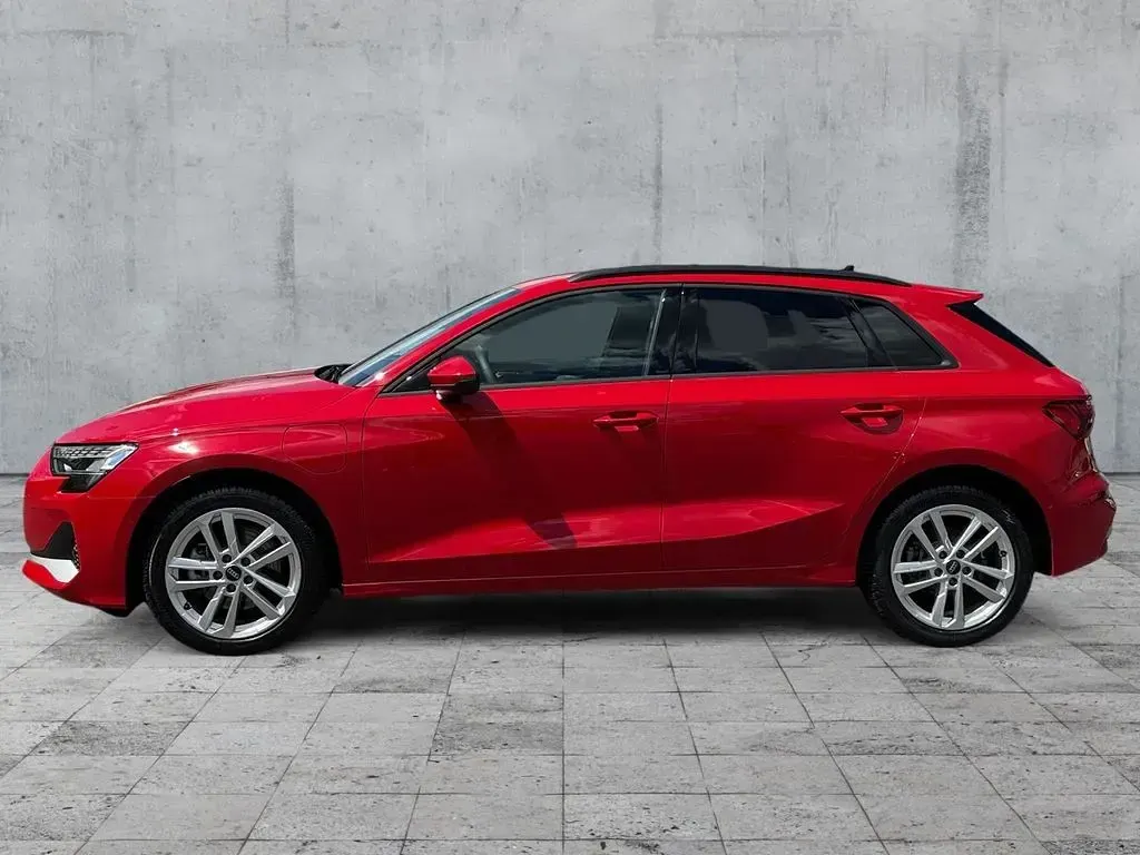 Gebraucht Audi A3 Advanced 204 PS (150 kW) 2025 Progressivrot metallic Limousine
