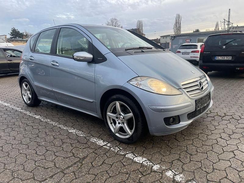 Horizontblau Gebraucht 2007 Mercedes A170 Van / Kleinbus | 3.499 € (Fairer Preis) - Bild 1/4