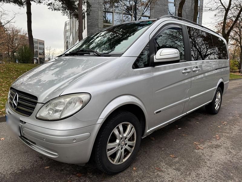 Grau Gebraucht 2010 Mercedes Viano Edition Van / Kleinbus | 9.900 € (Superpreis) - Bild 1/4