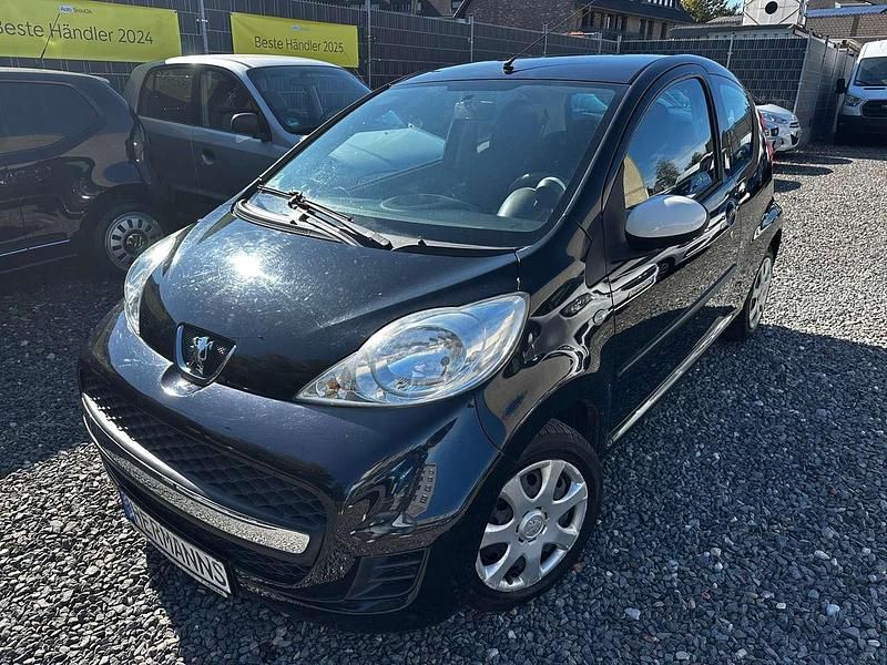 Metallicschwarze lackierung Gebraucht 2011 Peugeot 107 Urban Move Kleinwagen | 4.990 € (Teuer) - Bild 1/3