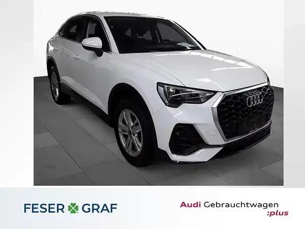 Ibisweiß Gebraucht 2022 Audi Q3 Sportback SUV | 27.890 € (Guter Preis) - Bild 1/4