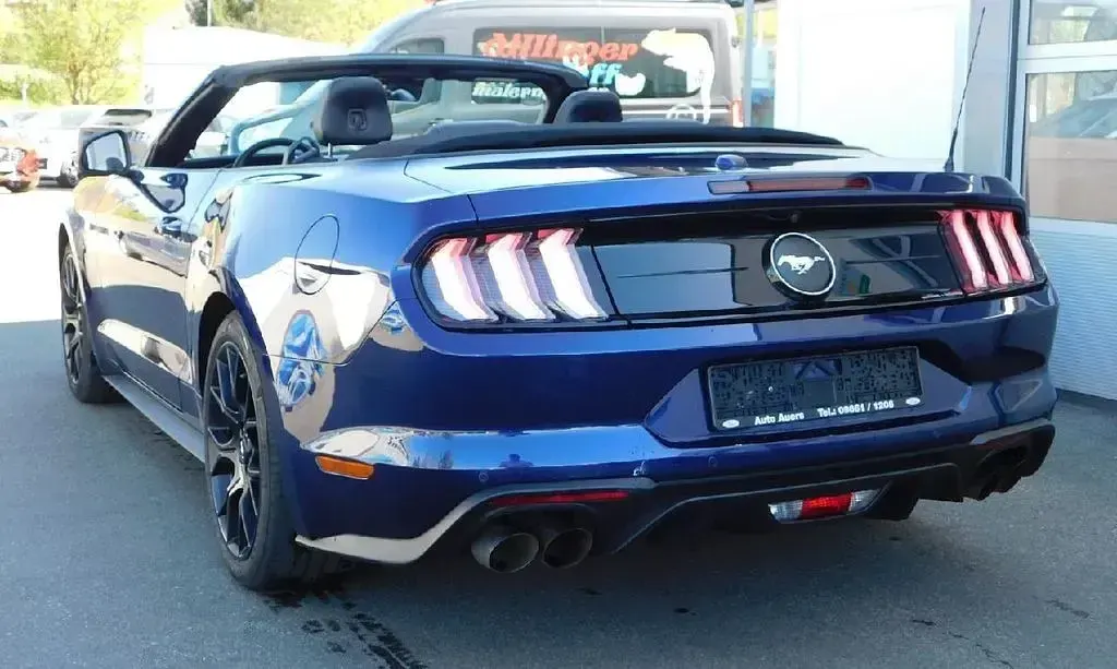 Gebraucht Ford Mustang Convertible 290 PS (213 kW) 2019 Blau Cabrio