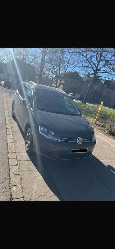 Gebraucht VW Sharan 150 PS (110 kW) 2019 Grau Van / Kleinbus