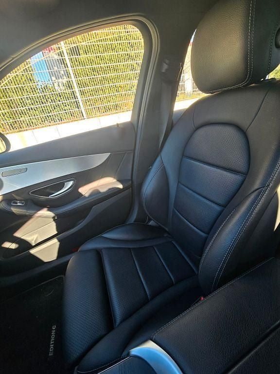 Gebraucht Mercedes C200 AMG line 184 PS (135 kW) 2018 Schwarz Limousine