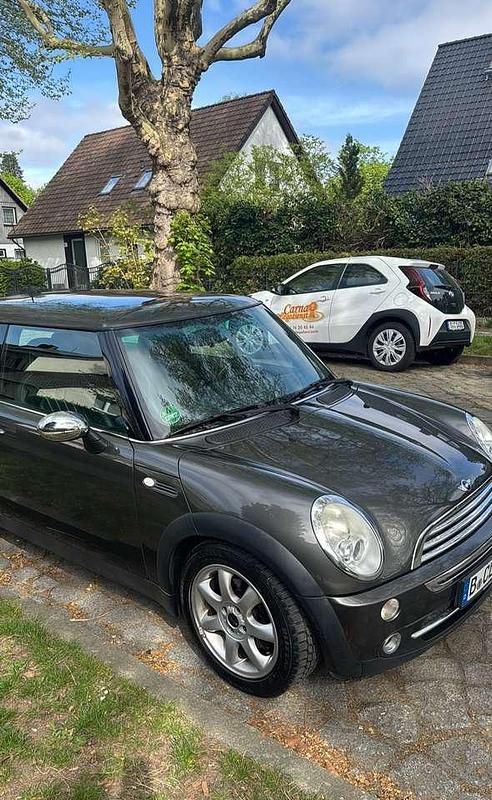 Grau Gebraucht 2005 Mini Cooper Kleinwagen | 3.700 € (Fairer Preis) - Bild 1/4