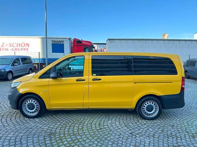 Gebraucht Mercedes Vito 163 PS (119 kW) 2021 Gelb Van
