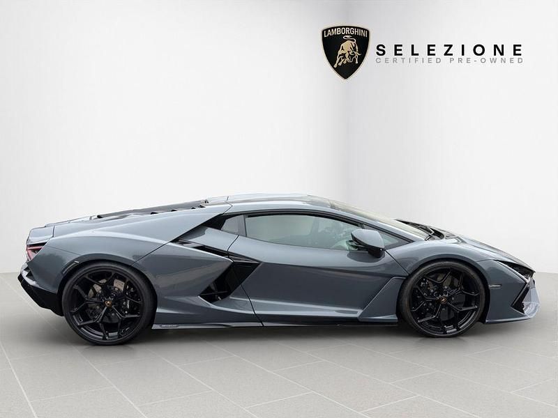 Gebraucht Lamborghini Revuelto 1015 PS (746 kW) 2024 Grau Coupé