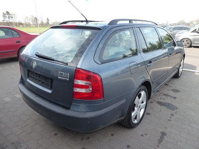 Gebraucht Skoda Octavia Elegance 150 PS (110 kW) 2005 Grau Kombi