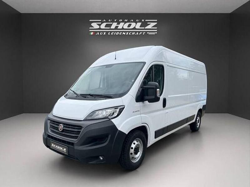 Weiss Gebraucht 2020 Fiat Ducato Van | 23.900 € (Etwas zu teuer) - Bild 1/4