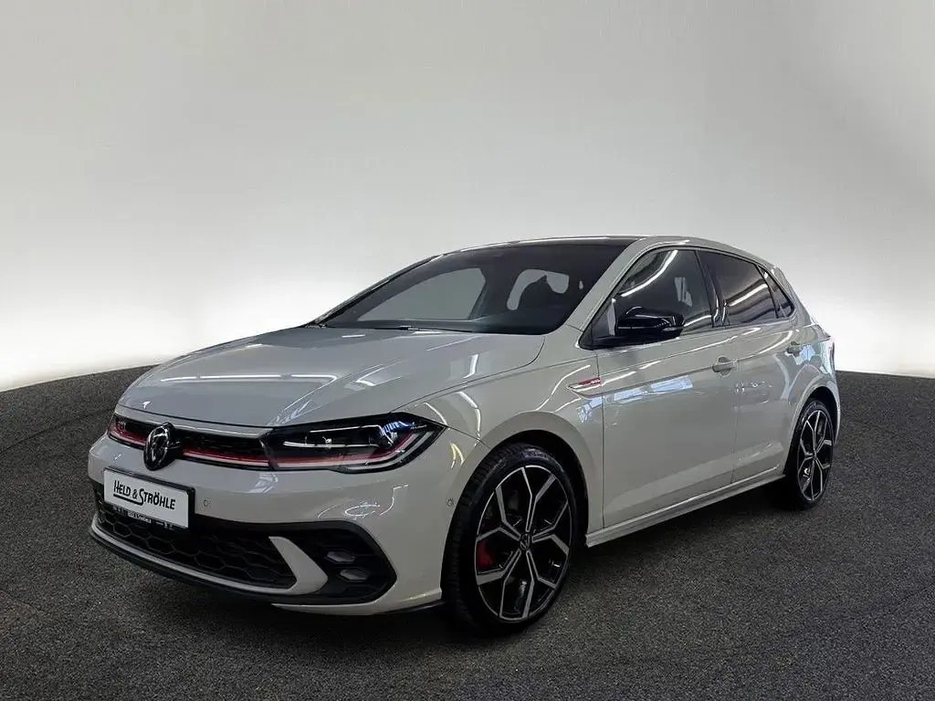 Gebraucht VW Polo Beats 207 PS (152 kW) 2024 Ascotgrau/schwarz Kleinwagen
