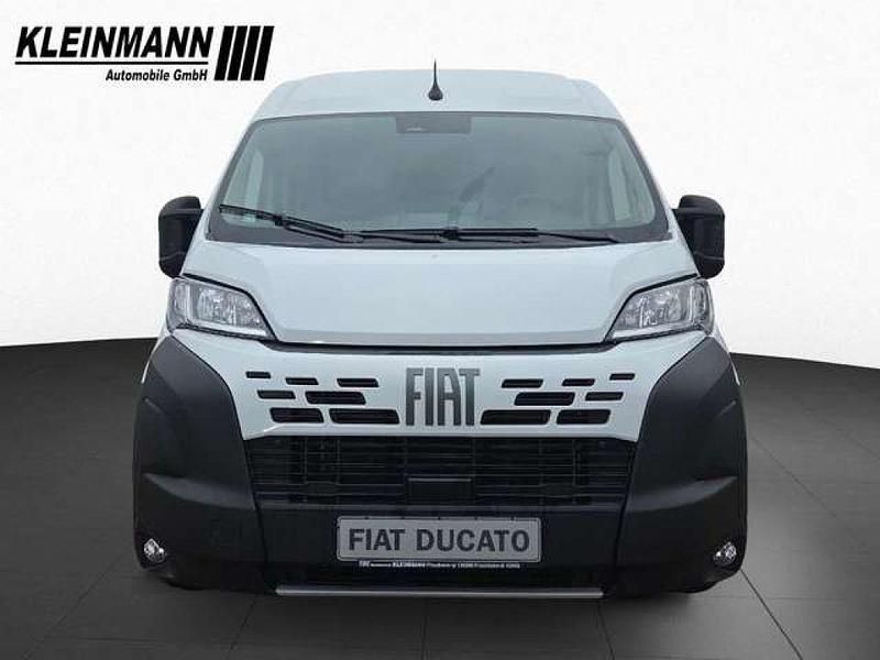 Gebraucht Fiat Ducato 140 PS (102 kW) 2024 Ducato weiß Van