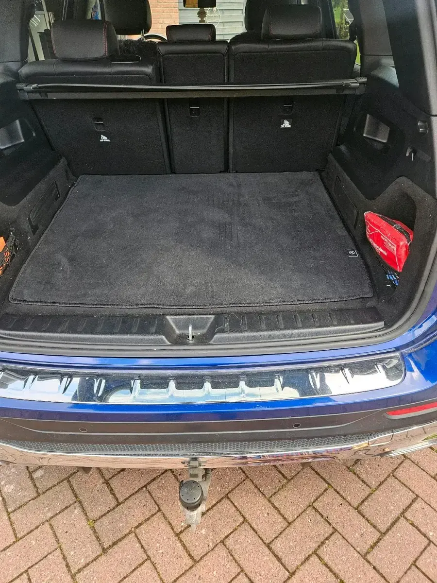 Gebraucht Mercedes GLB200 AMG 150 PS (110 kW) 2021 Blau SUV
