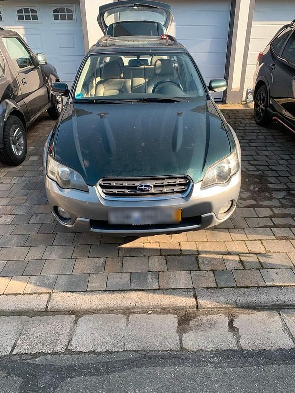 Second-hand Subaru Outback 245 CP (180 kW) 2004 Verde Break