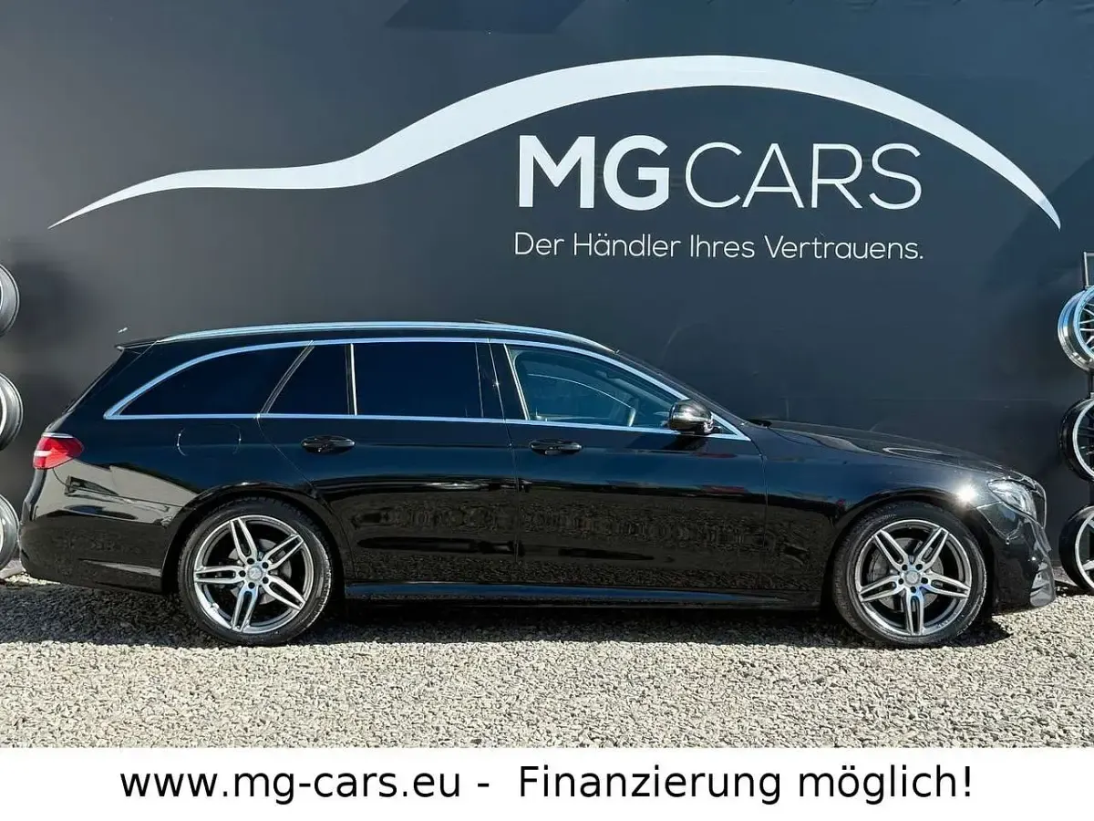 Używany Mercedes E220 AMG line 194 KM (142 kW) 2017 Czarny Kombi