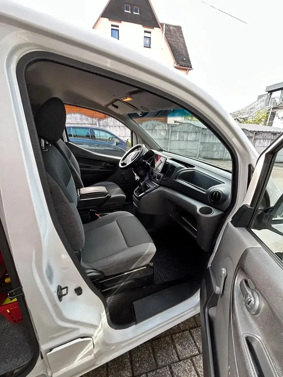 Gebraucht Nissan NV200 90 PS (66 kW) 2011 Weiß Van / Kleinbus