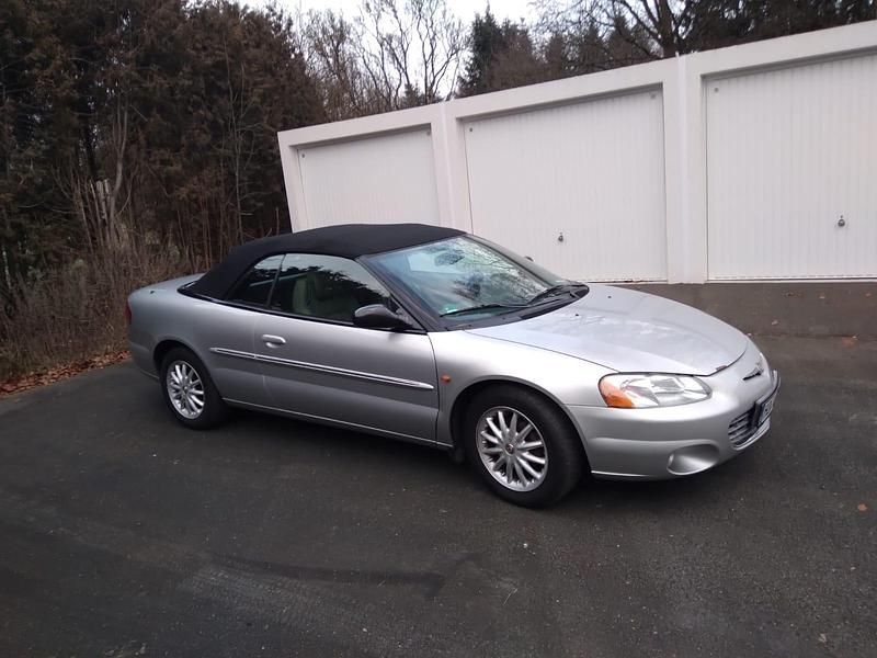 Silber Gebraucht 2002 Chrysler Sebring Cabriolet Cabrio | 2.000 € (Superpreis) - Bild 1/4