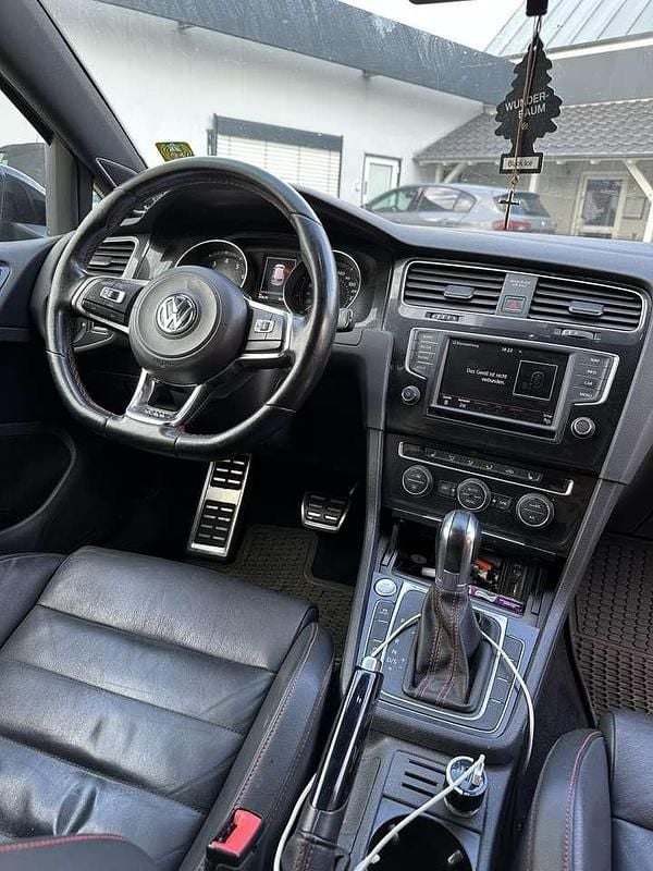 Schwarz Gebraucht 2016 VW Golf VII GTI Limousine | 16.000 € (Superpreis) - Bild 1/4