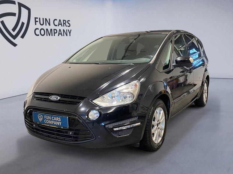 Schwarz Gebraucht 2014 Ford S-MAX Business Edition Van / Kleinbus | 4.950 € (Guter Preis) - Bild 1/4