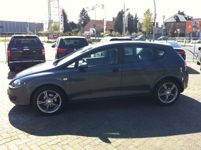 Gebraucht Seat Leon Sport 86 PS (63 kW) 2008 Grau Limousine