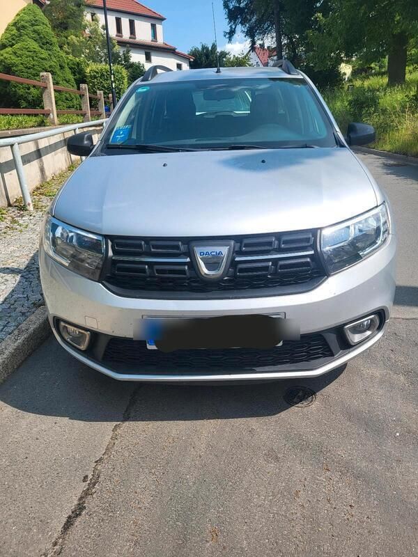 Silber Gebraucht 2018 Dacia Logan Limousine | 6.300 € (Fairer Preis) - Bild 1/4