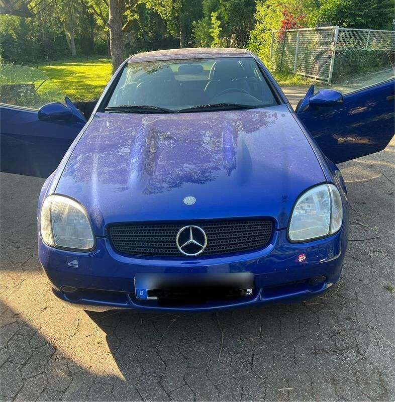 Blau Gebraucht 1998 Mercedes SLK230 AMG Cabrio | 18.000 € - Bild 1/4