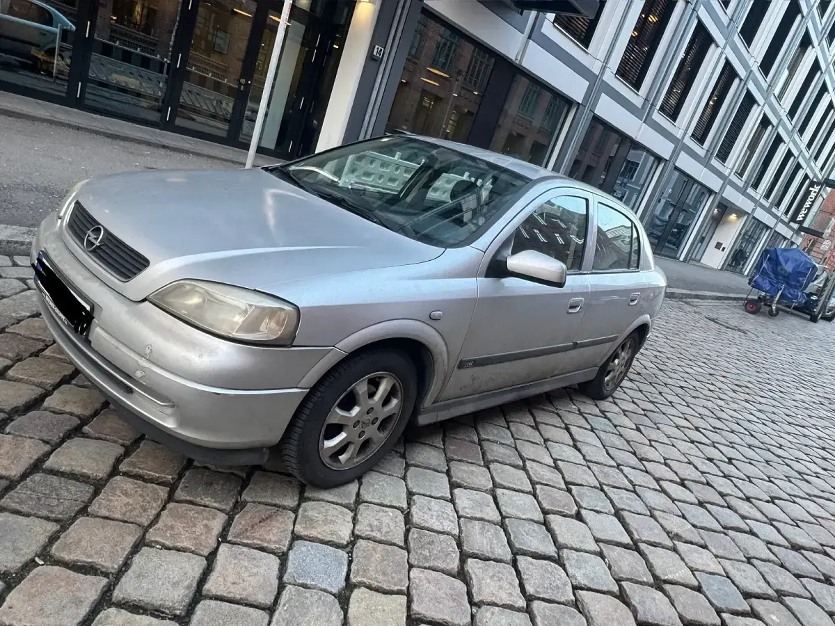 Gebraucht Opel Astra 152 PS (111 kW) 2004 Silber Limousine