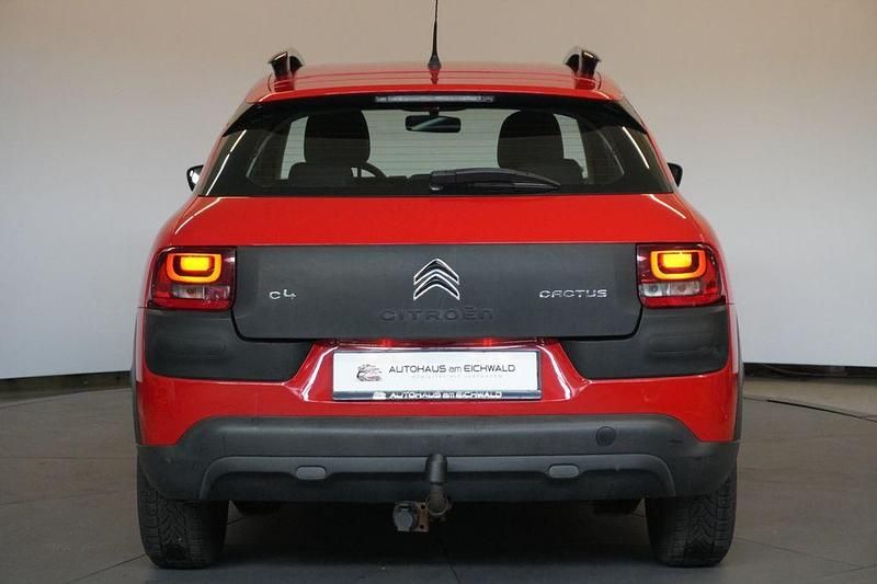 Gebraucht Citroën C4 Feel 82 PS (60 kW) 2015 Rot SUV