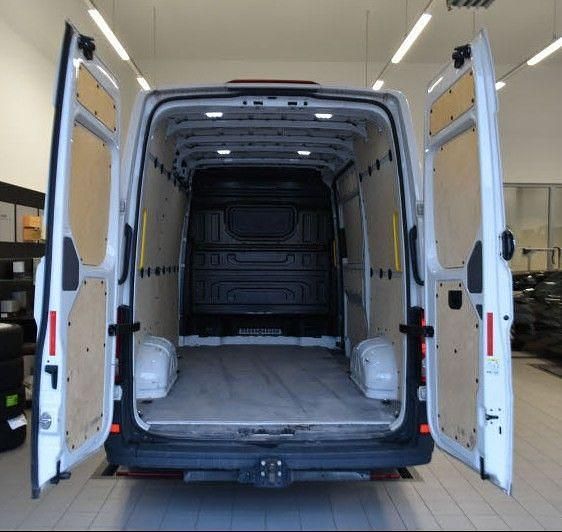 Gebraucht VW Crafter 177 PS (130 kW) 2023 Weiß Van