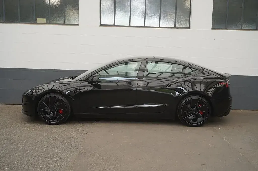 Gebraucht Tesla Model 3 Performance 461 kW (627 PS) 2024 Schwarz Limousine