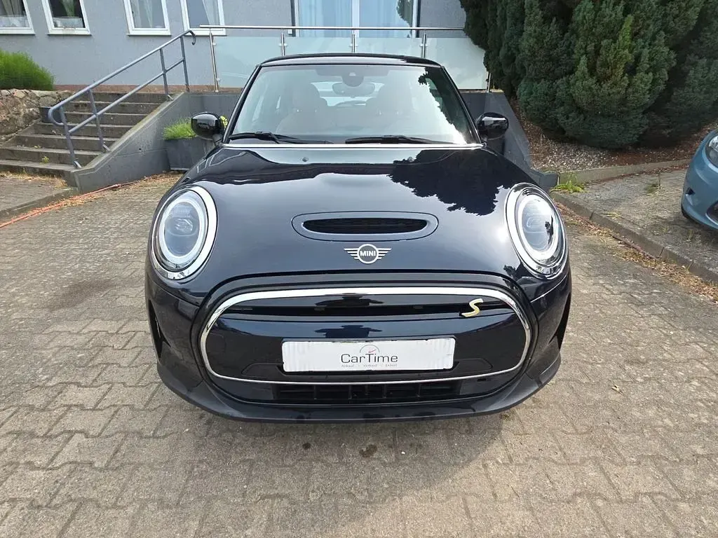 Gebraucht Mini Cooper SE 135 kW (184 PS) 2022 Schwarz Kleinwagen