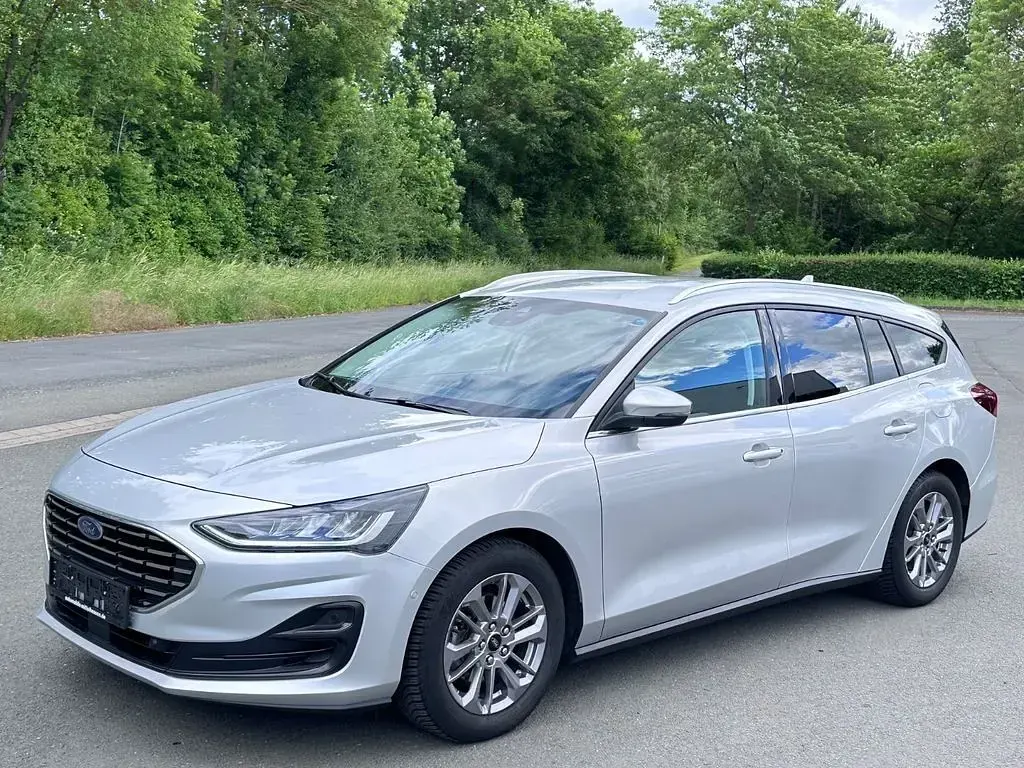 Gebraucht Ford Focus Titanium X 116 PS (85 kW) 2024 Silber Limousine