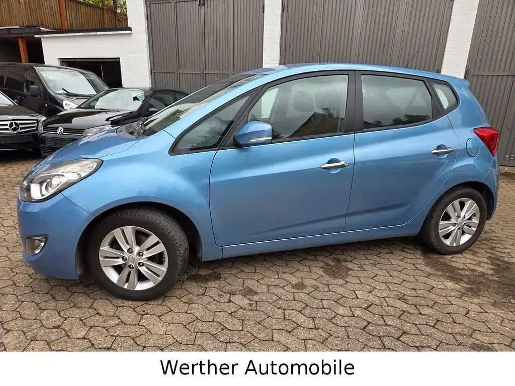 Gebraucht Hyundai ix20 Classic 90 PS (66 kW) 2012 Blau Kleinwagen