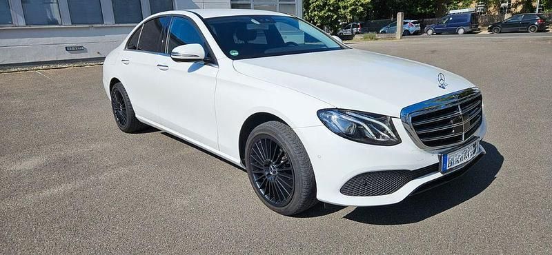 Gebraucht Mercedes E200 AMG 150 PS (110 kW) 2018 Weiß Limousine