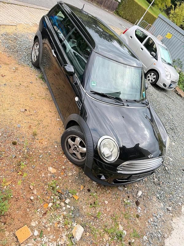 Schwarz Gebraucht 2010 Mini Cooper Kleinwagen | 3.599 € - Bild 1/4