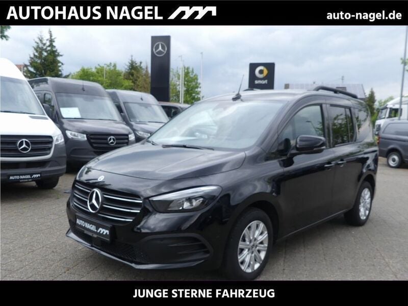 Schwarz Gebraucht 2024 Mercedes 180 Progressive Limousine | 28.950 € (Fairer Preis) - Bild 1/4