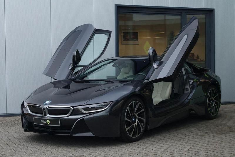 Gebraucht BMW i8 362 PS (266 kW) 2015 Grau Coupé
