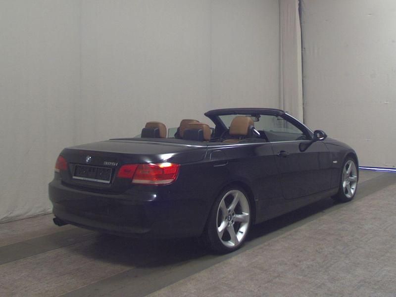 Gebraucht BMW 325 Cabriolet 218 PS (160 kW) 2008 Black sapphire metallic Cabrio
